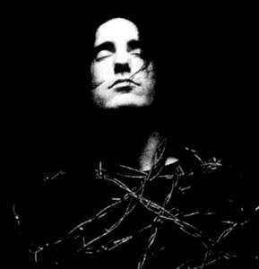 trent reznor [ chains ]